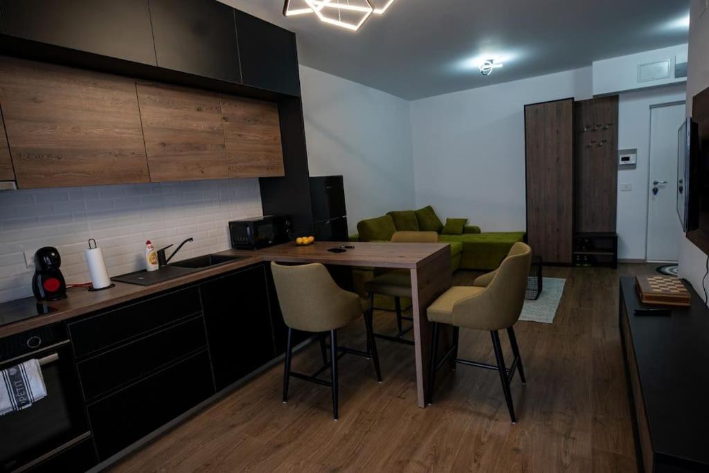 Sunrise Apartment Oradea Exterior photo